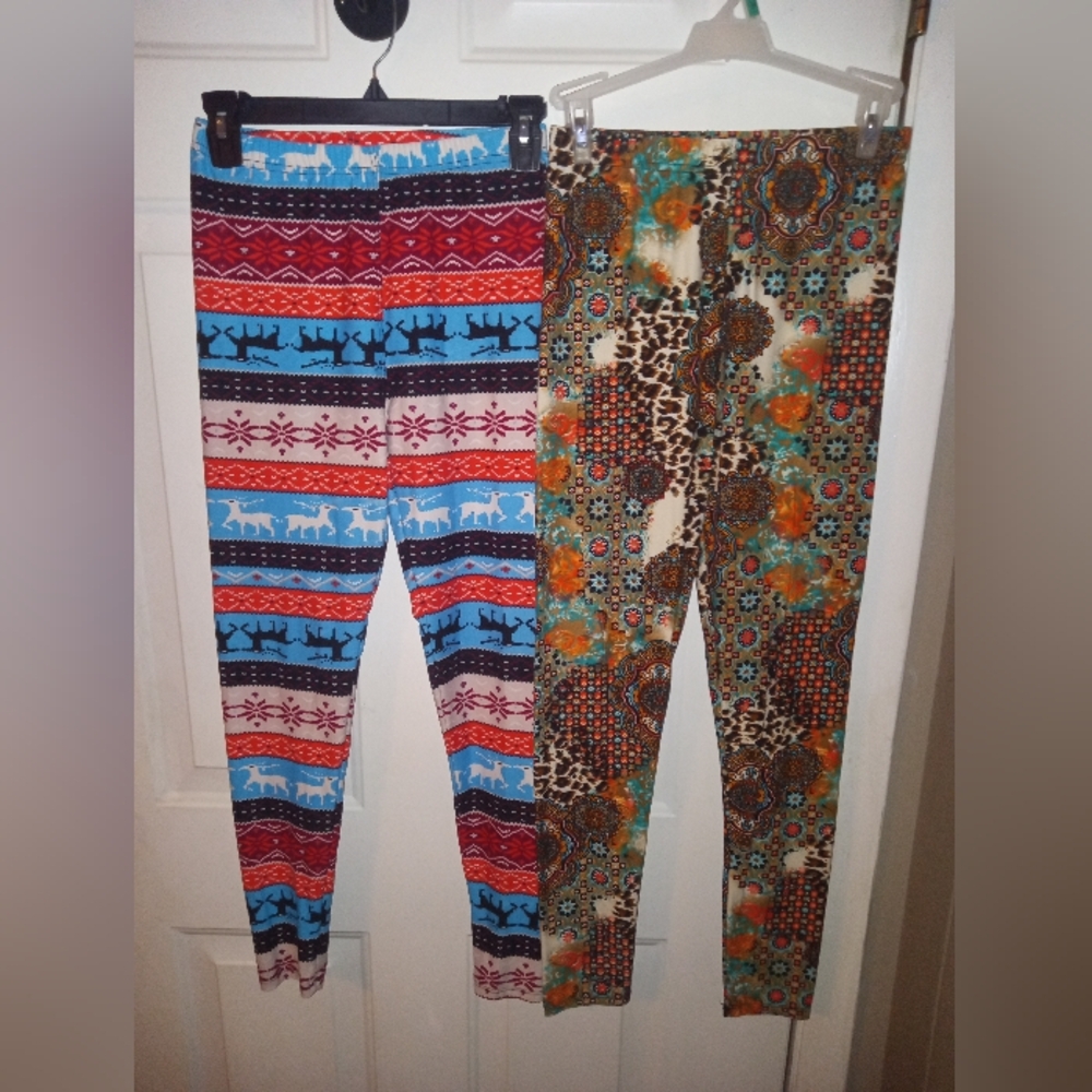 Women's LILDY Reindeer & Cheetah Star Print Leggings Lot of 2 Size S-L NWOT 🩷